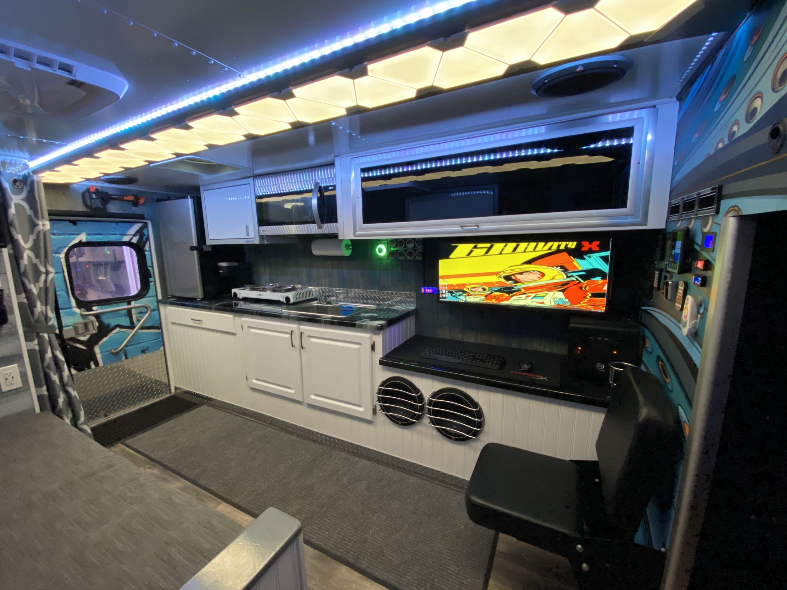 JM CUSTOM COACH BUILDERS Customizing coaches